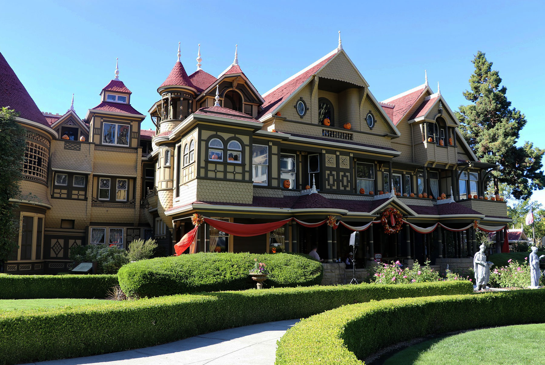 Winchester Mystery House