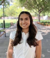 Alondra Iniguez smiling outside at SJSU