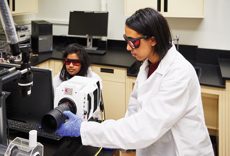 Students in biomedical research lab