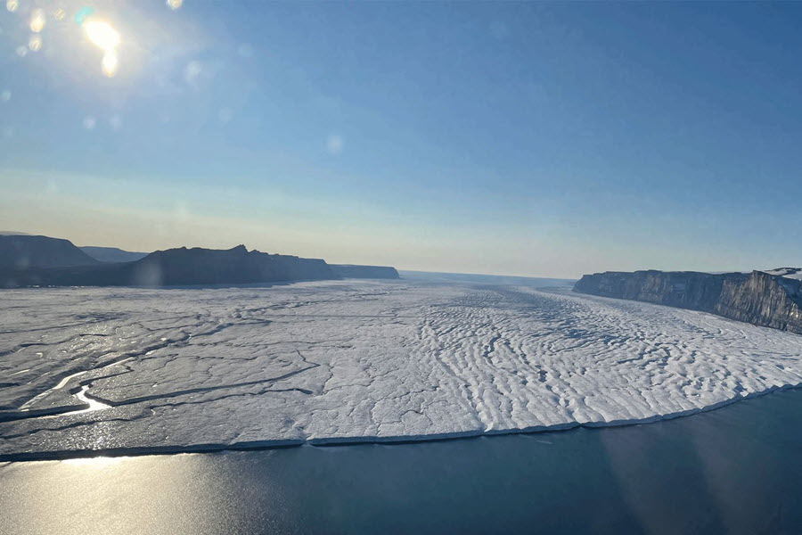 Ryder ice shelf photo