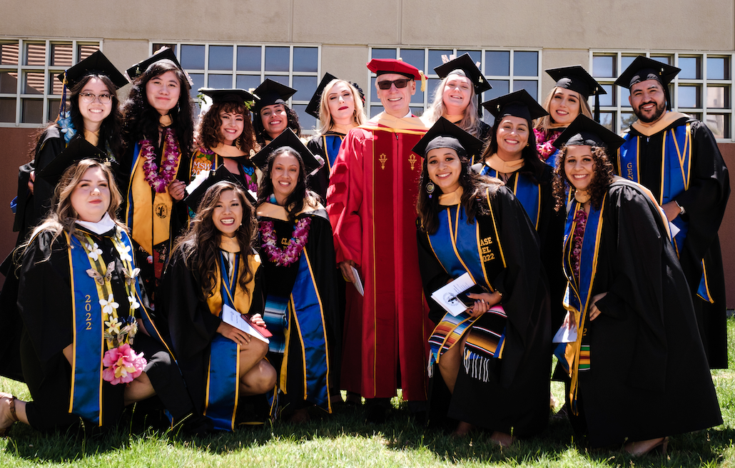 Dr. Thomas and Class of 2022 Graduates